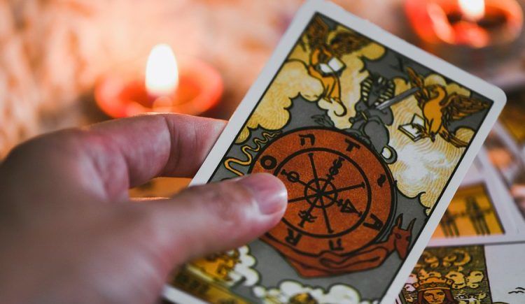 live tarot